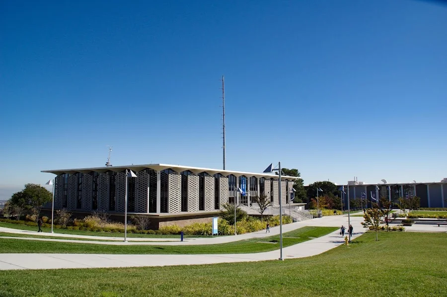 Campus universitario en Estados Unidos para construir un perfil deportivo y académico sólido